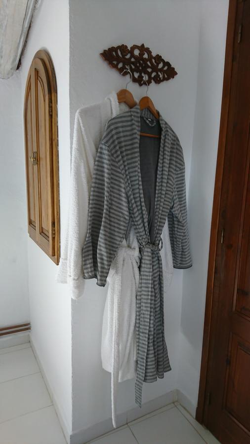 Can Patiras B&B Cistella Luaran gambar