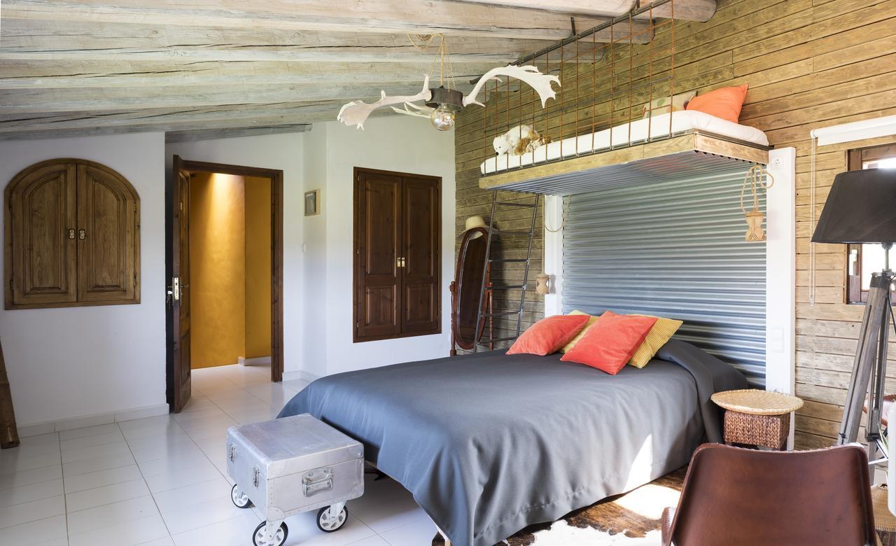 Can Patiras B&B Cistella Luaran gambar